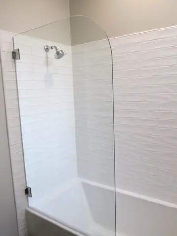 A simple, elegant bathroom featuring a floating vanity in Noe Valley, San Francisco, photo 5