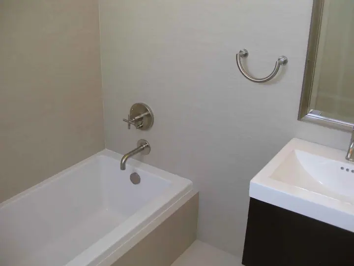 Stylish bath remodel with a floating vanity in the Inner Richmond, San Francisco, photo 1