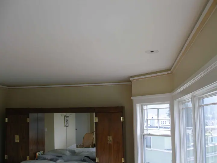 Crown molding changes the room in Buena Vista, San Francisco: afters, photo 3