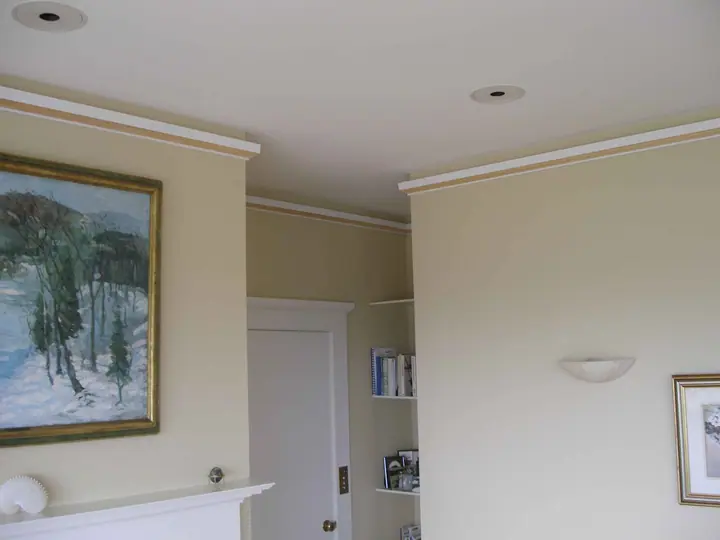 Crown molding changes the room in Buena Vista, San Francisco: afters, photo 4