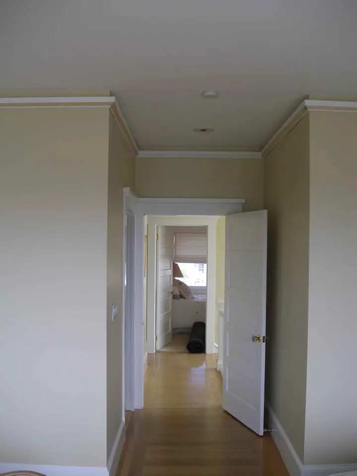 Crown molding changes the room in Buena Vista, San Francisco: afters, photo 5