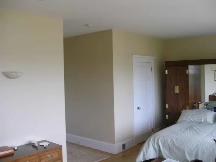 Crown molding changes the room in Buena Vista, San Francisco: Before, photo 8
