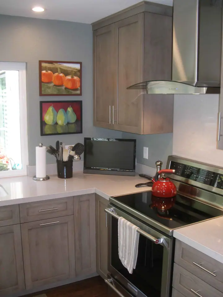 Elegant kitchen remodel in Novato, photo 18