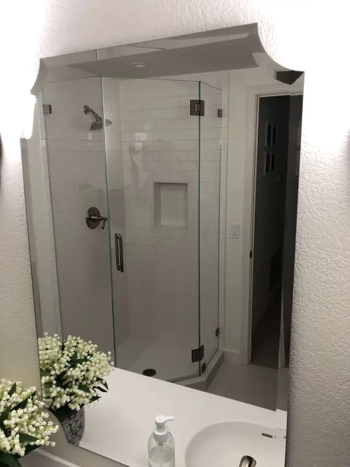 Guest bath remodel in San Rafael: shower in the mirror